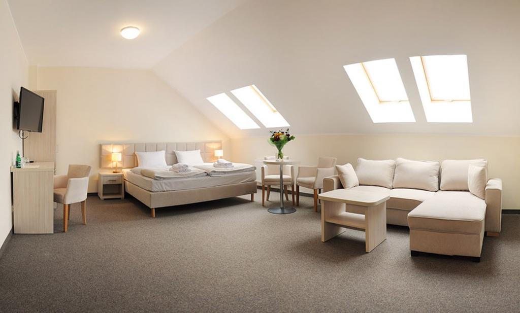 Golf Zajazd Zajaczkowo Słupsk Habitación foto
